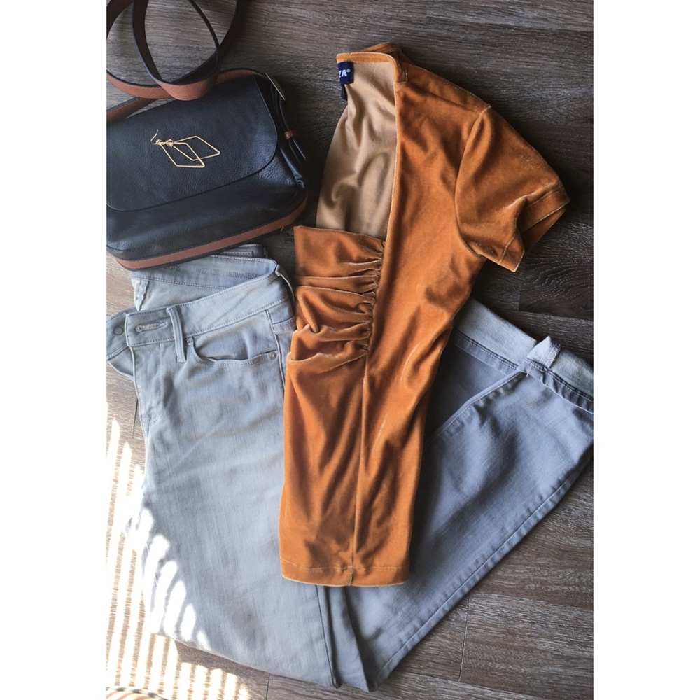 Velour Velvet Mustard Short Sleeve Shirt • Vintage